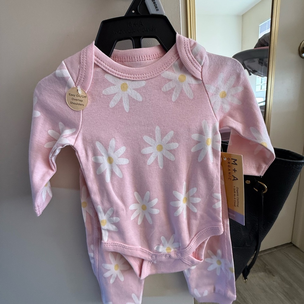 Pink Daisy Baby set